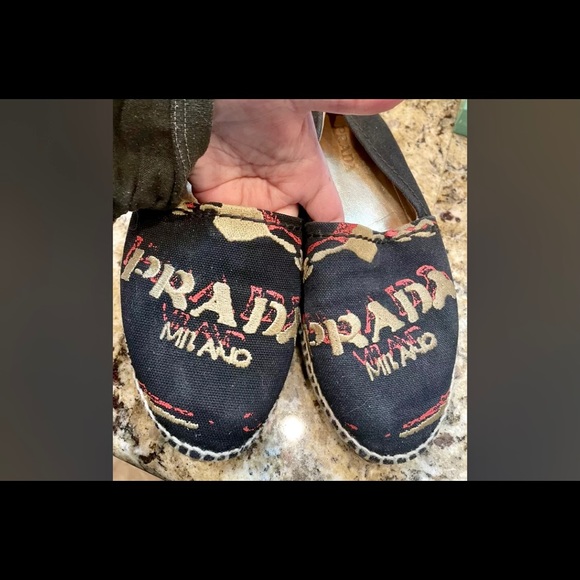 Prada 37/7 Logo Espadrilles. - Picture 2 of 3